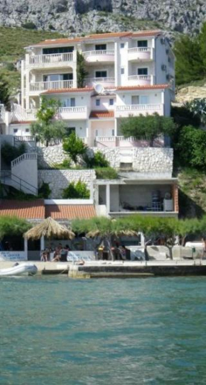 VILLA NADA, Apartman Škarica, Poljička cesta ,Duće Glavica 32